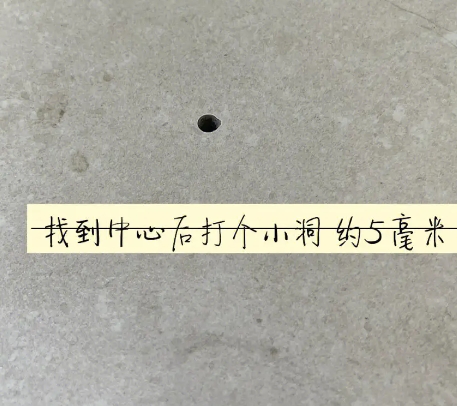 博尔塔拉瓷砖空鼓维修公司专业解答在瓷砖铺贴过程中，如果砂料搅拌不均匀，将会带来以下问题
